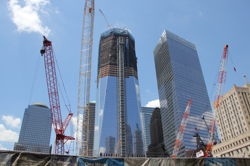 NY ｸﾞﾗﾝﾄﾞｾﾞﾛの建設中ﾀﾜｰ　７０階まで完成１０８階予定
